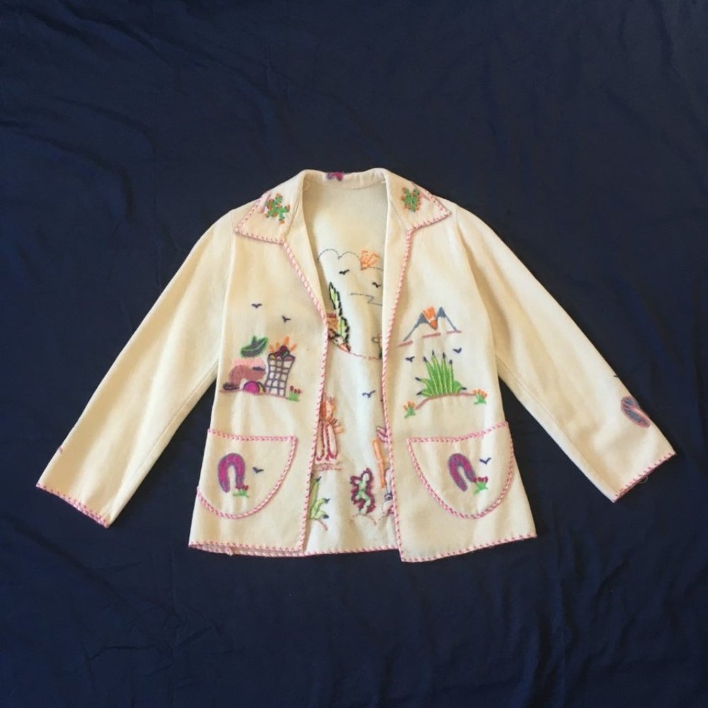 Vintage embroidered Mexican souvenir jacket 1950s